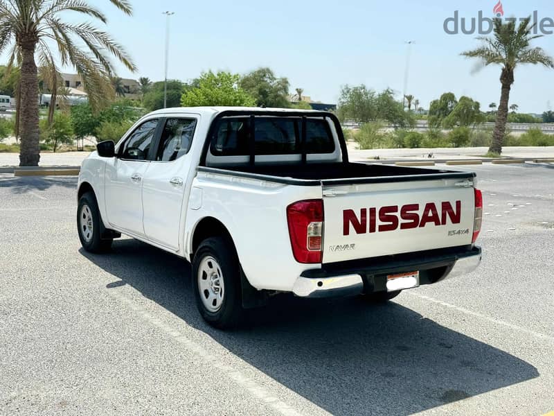 Nissan Navara 2017 white 5