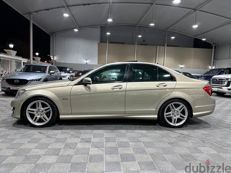 Mercedes-Benz C200 2012 AMG 13