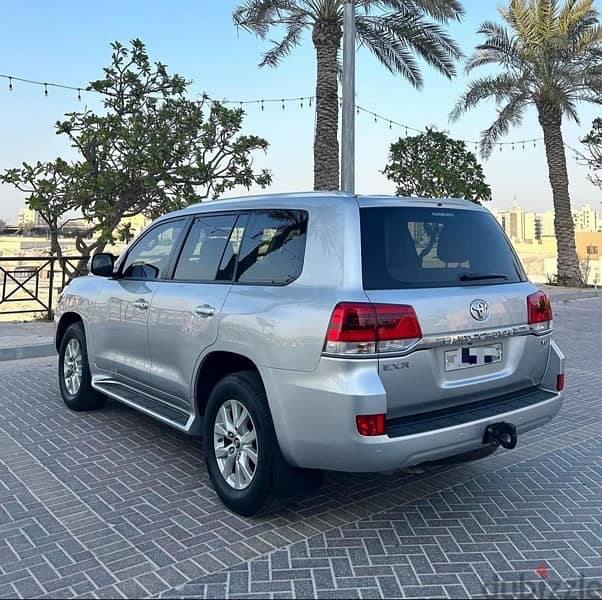 Toyota Land Cruiser GX-R 2017 Agent Maintained 2