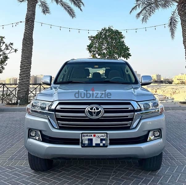 Toyota Land Cruiser GX-R 2017 Agent Maintained 4