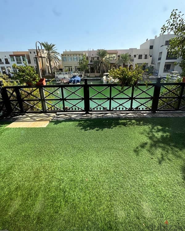 Luxury villa in Amwaj Floating City 0