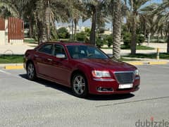 Chrysler 300C 2014 red