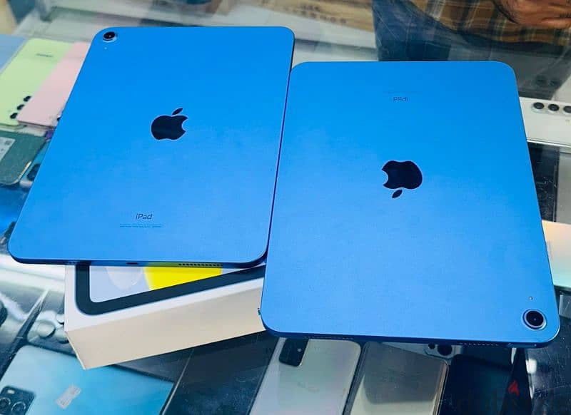 Ipad (10th generation) wi-Fi  256 gb or 64 gb available with warranty 2