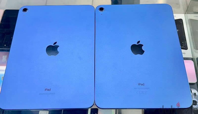 Ipad (10th generation) wi-Fi  256 gb or 64 gb available with warranty 3