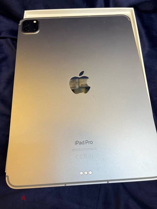 iPad Pro 11 inch 128 Gb  (wifi+celuller )(M2) 4