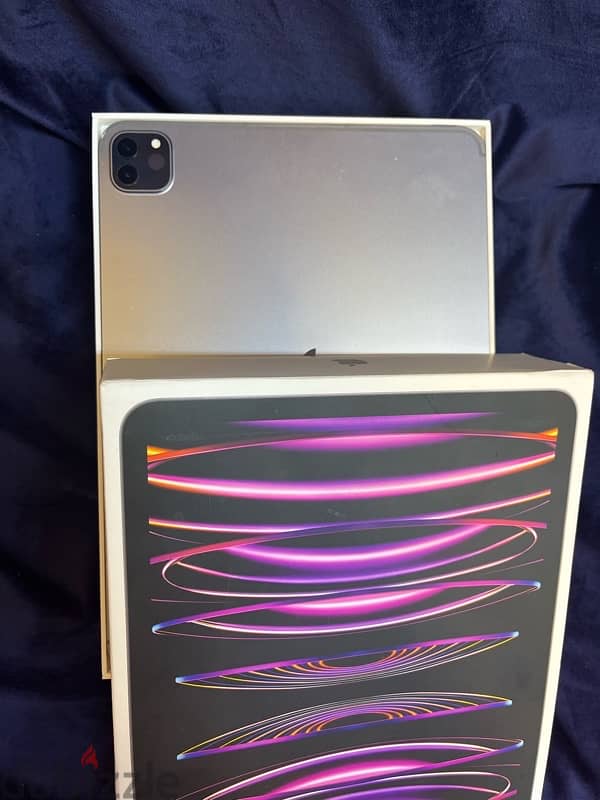 iPad Pro 11 inch 128 Gb  (wifi+celuller )(M2) 5