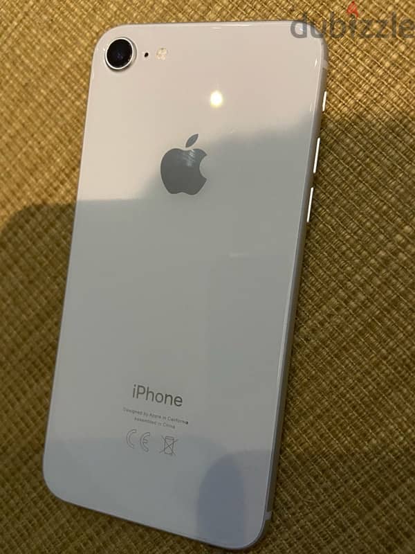 IPHONE 8 IN EXCELLENT CONDITION 64GB 4