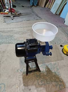 للبيع مطحنة حبوب حجم صغير Small grain mill for sale 0