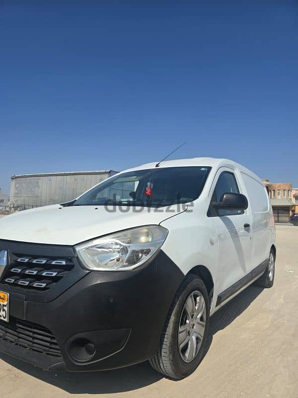 Renault Dokker Van 2018 for sale للبيع رينو دوكر ٢٠١٨ 1