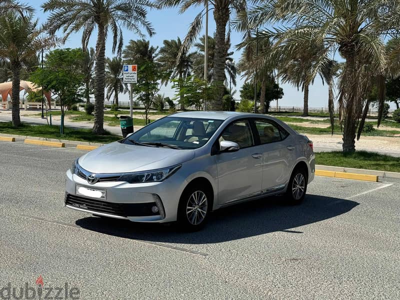 Toyota Corolla XLI 2019 SILVER 1