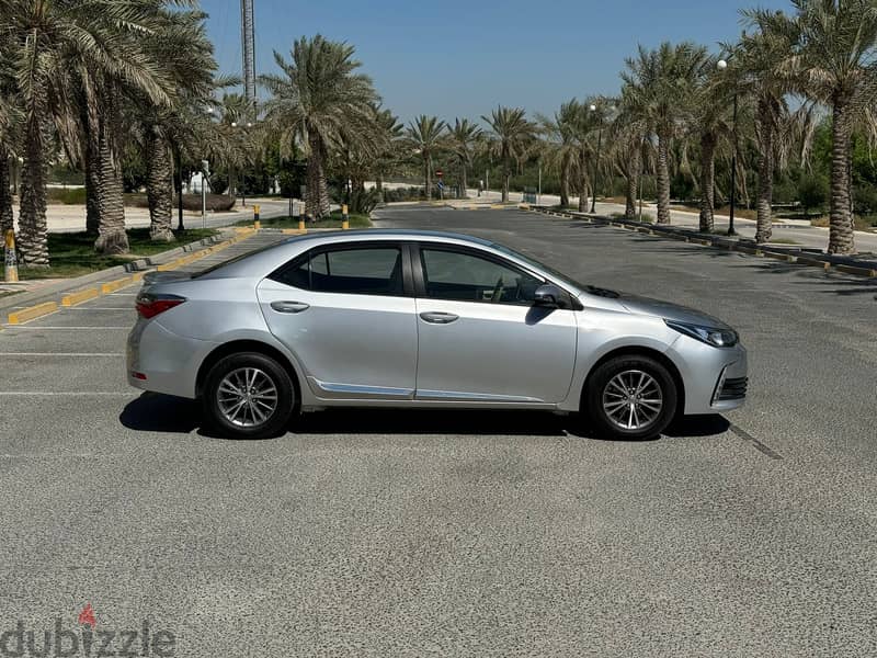 Toyota Corolla XLI 2019 SILVER 2