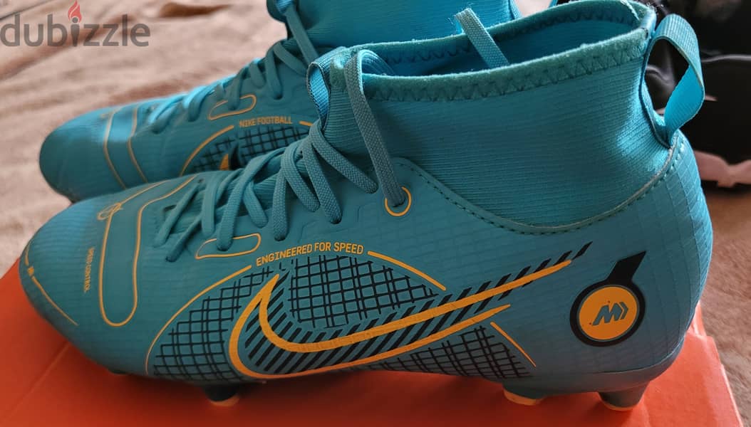 Nike kids football boots 0