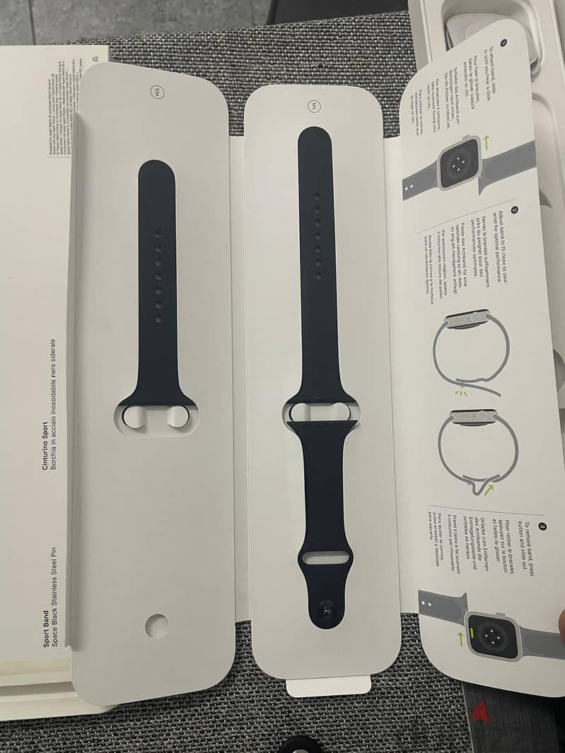 Apple Watch 6 44 mm 83% battery with box and original strap. 1