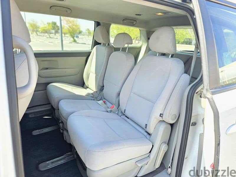 KIA GRAND CARNIVAL 2016 SUV 8 SEATER PASSENGER VAN 9