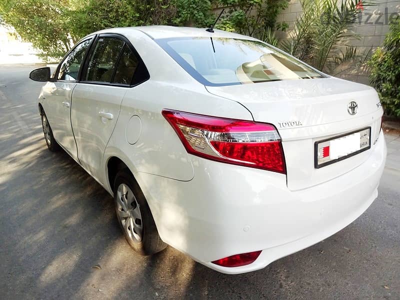 Toyota Yaris 1.5 L 2017 White Well Maintained Urgent Sale 4