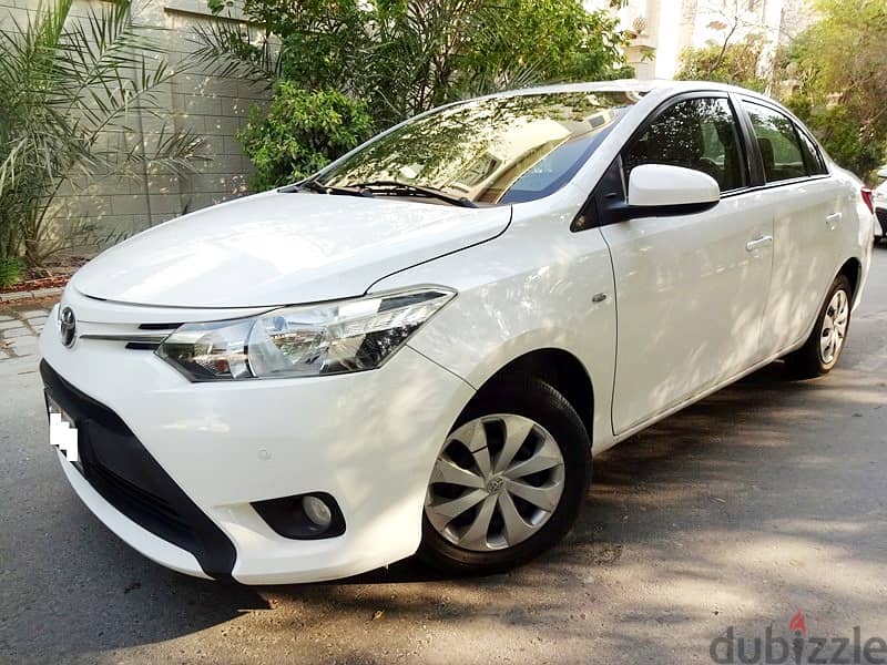 Toyota Yaris 1.5 L 2017 White Well Maintained Urgent Sale 9