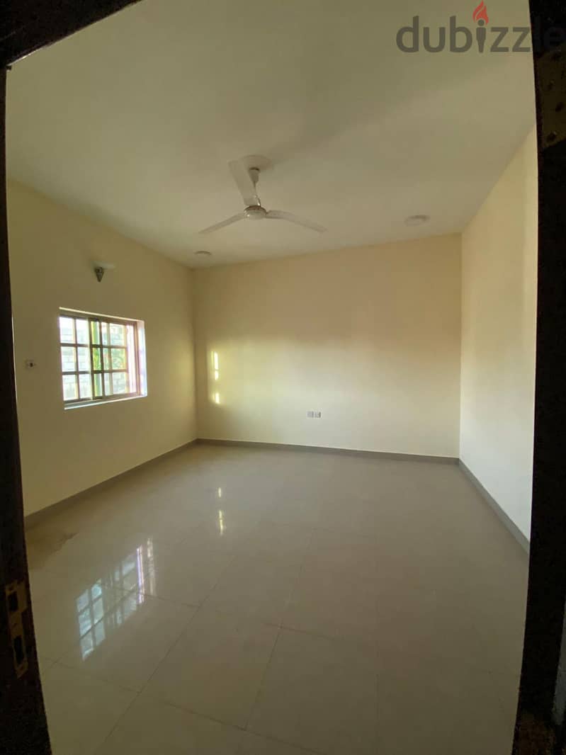 flat for rent 3 bedroom 150 bd 3