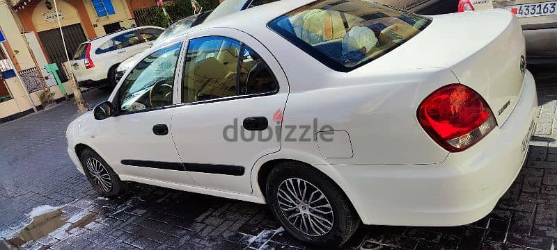 Nissan Sunny 2010 2