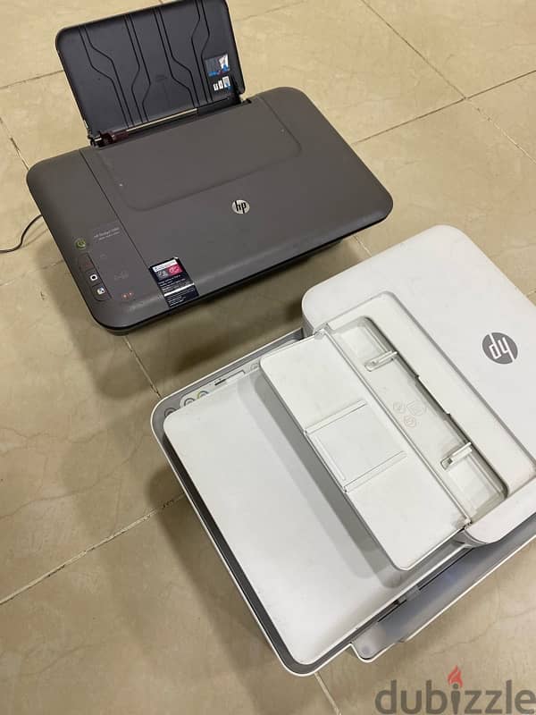 للبيع طابعتان HP 1