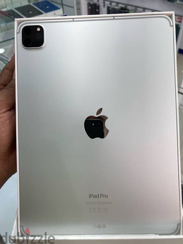 iPad Pro 11 inch, 128 GB 4th generation 3