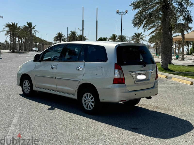 Toyota Innova 2014 silver 5