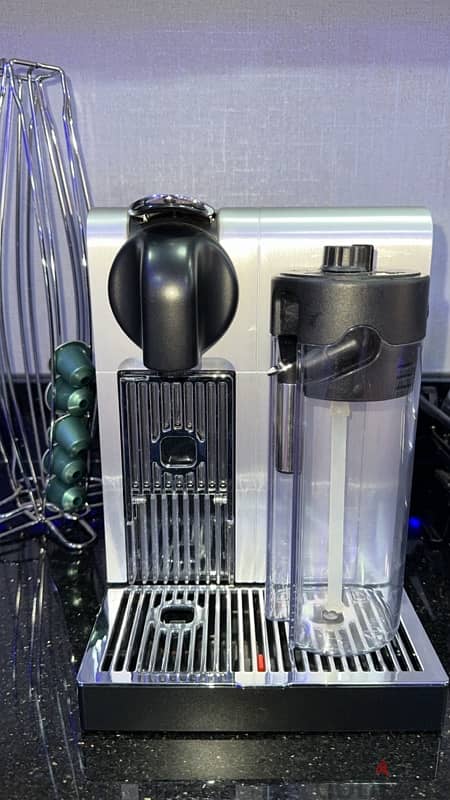 NESPRESSO Lattissima Pro F456 Brush Aluminium Coffee Machine 4