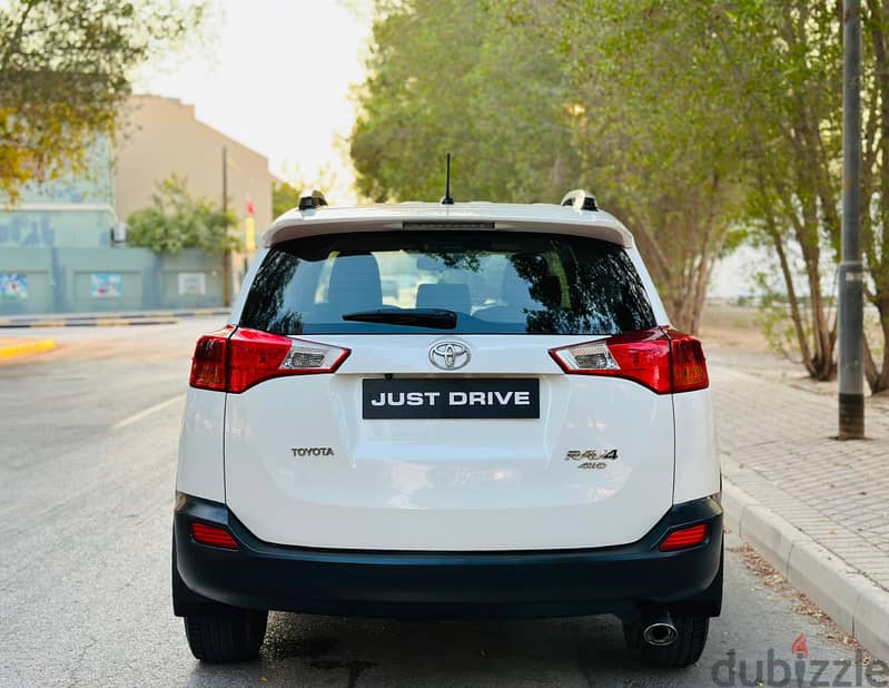 Toyota Rav 4 4WD 2015 Model 4