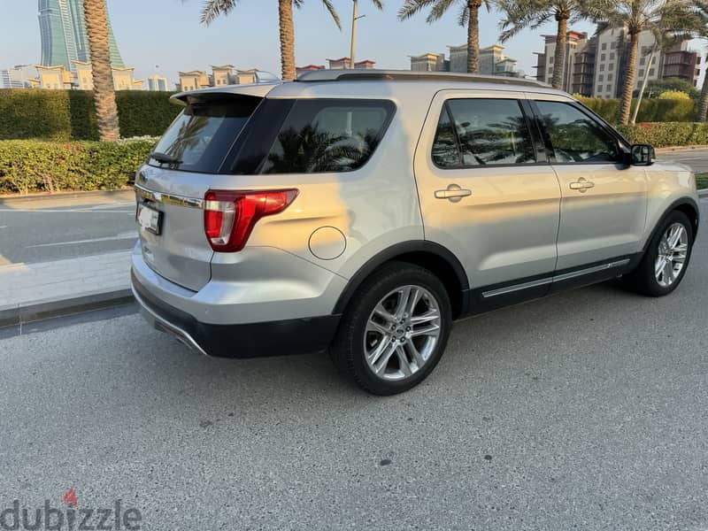 Ford Explorer 2017 XLT Silver Full Options 7 seater GCC 6