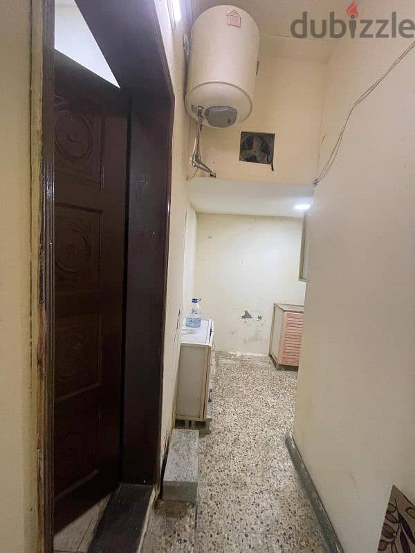 flat for rent 150 bd with electricity and water 2