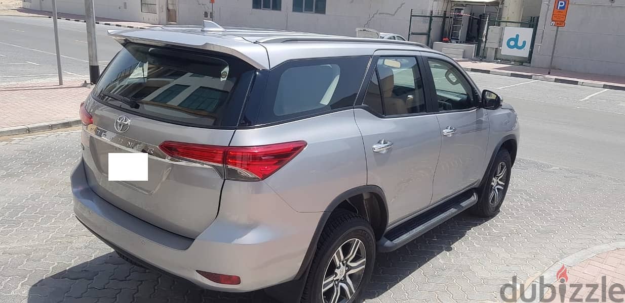 Toyota Fortuner 2019 V4 4