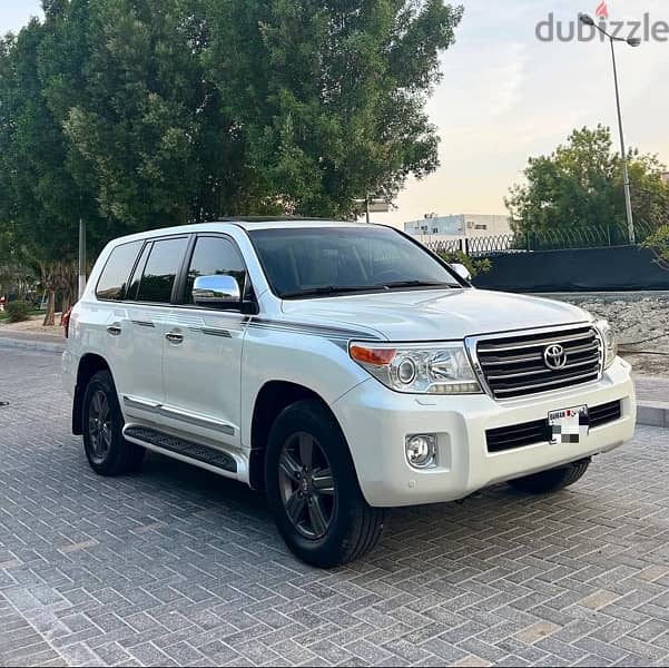 Toyota Land Cruiser GX-R 2014 1