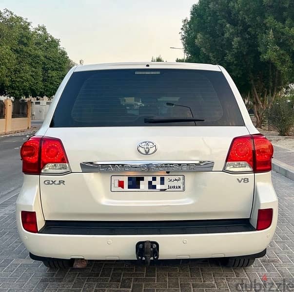 Toyota Land Cruiser GX-R 2014 5