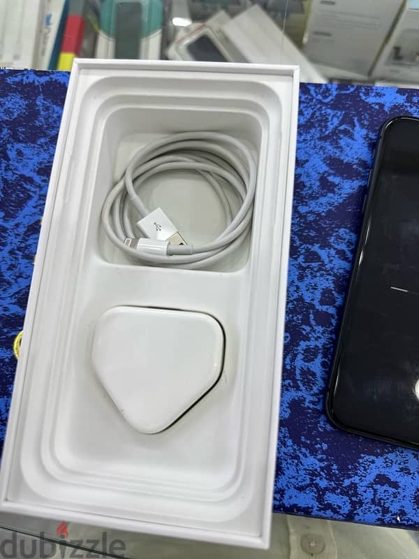 iPhone 11 128gb 86battry 2