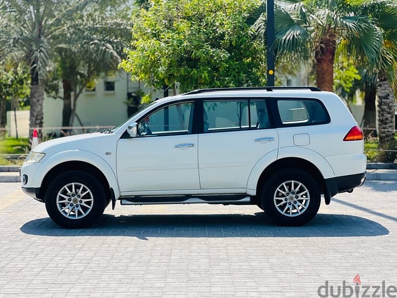 Mitsubishi Pajero Sport 2012 Model/Full option/For sale 5