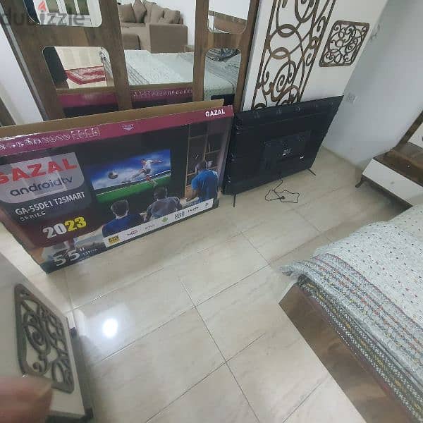 Gazal Android 55 inch 4k uhd smart ( 10 days rare used with warranty ) 3