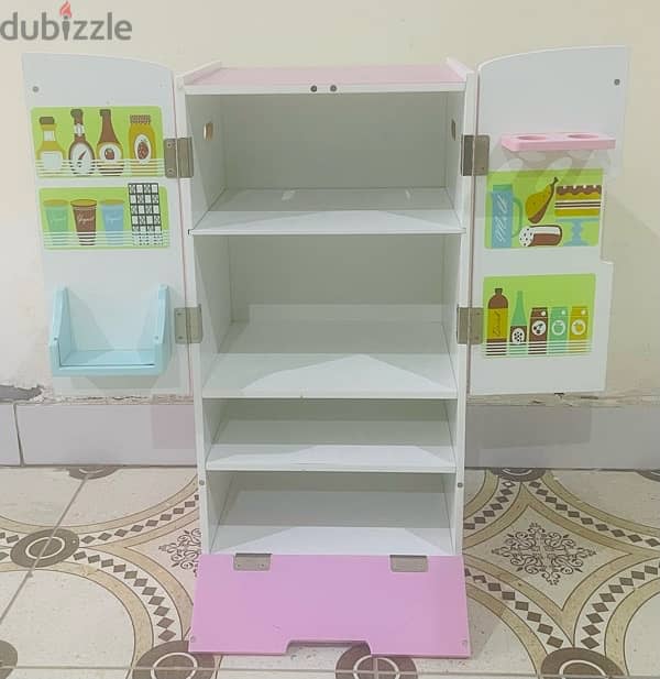 toy cart and cupboard 3