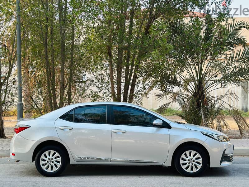 Toyota Corolla 2018 model 2