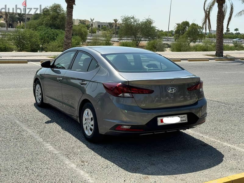 Hyundai Elantra 2019 grey 5