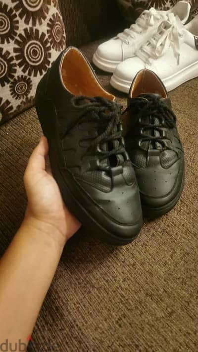 black shoes - size 43