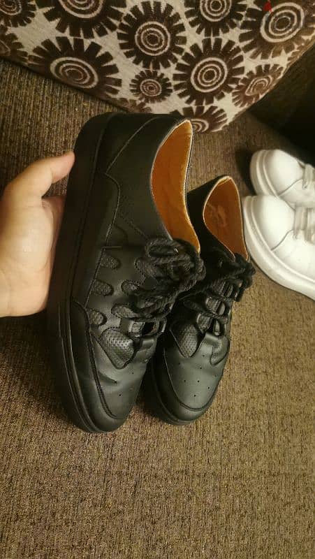 black shoes - size 43 3