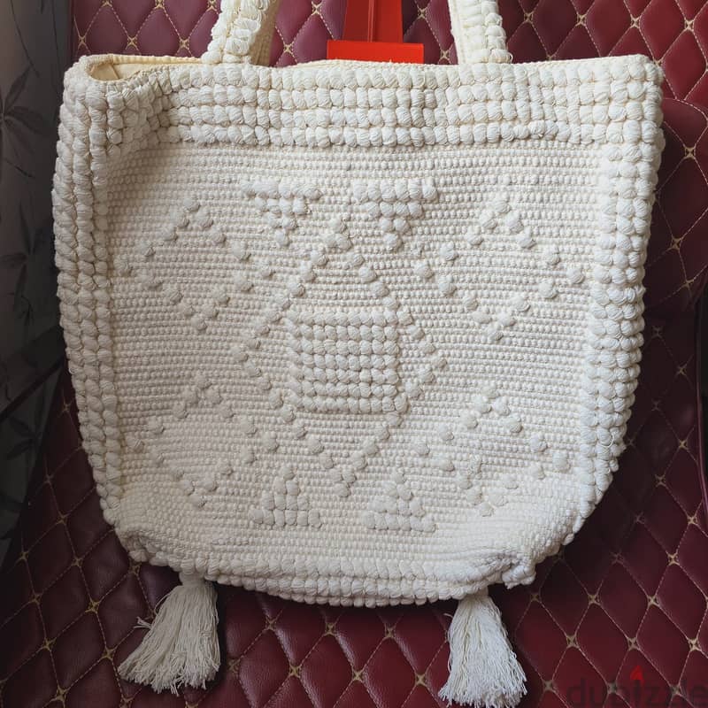 Large, Sturdy White Branded Tote Handbag-LUXURIOUS 3