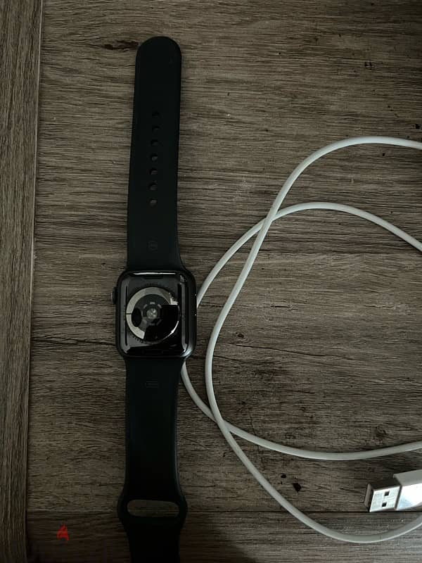 for sale apple watch للبيع ساعة ابل 1