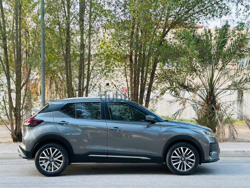 Nissan Kicks 2022 Model Full Loaded with Button start and Leather seat 2