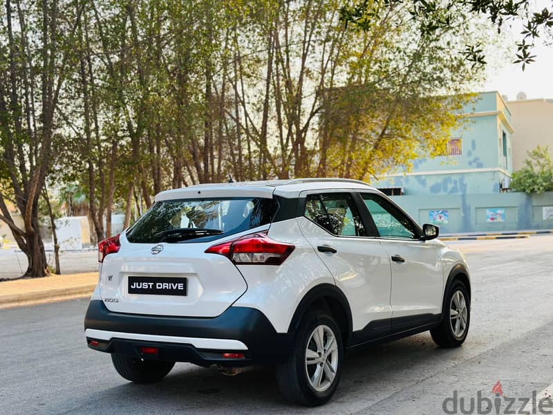 Nissan Kicks 2018 MODEL 4