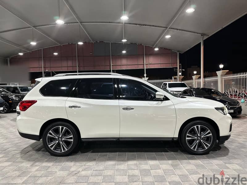 Nissan Pathfinder 2018 8