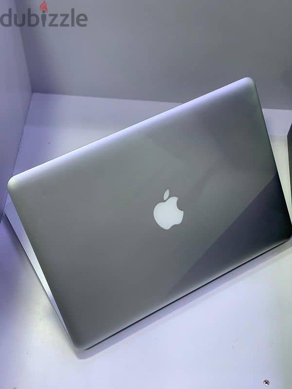 APPLE MACBOOK PRO 2012, 13 INCH SCREEN 1