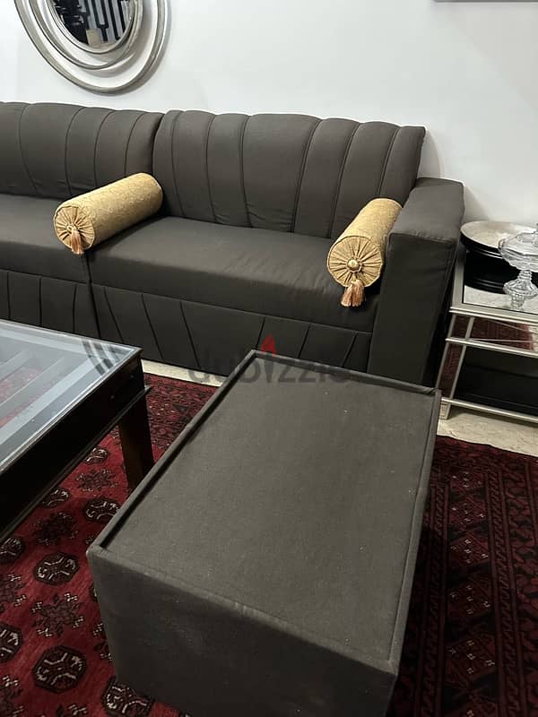 like new condition L shape sofa 7