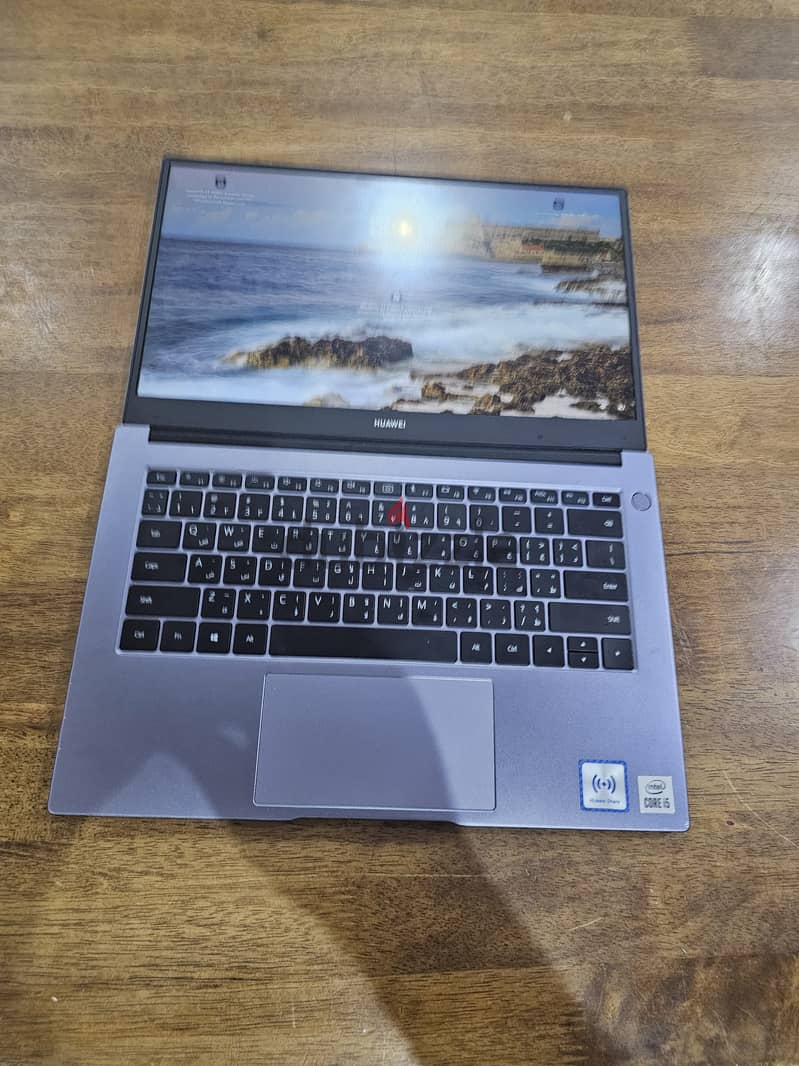 Huwaui laptop core i5 10 th generation 8gb 512gb ssd 1