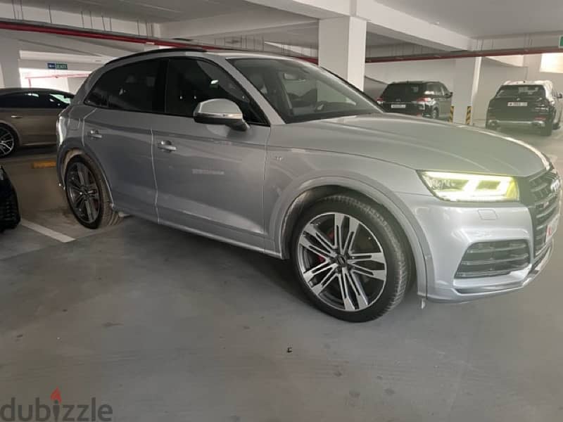 Audi SQ5 4