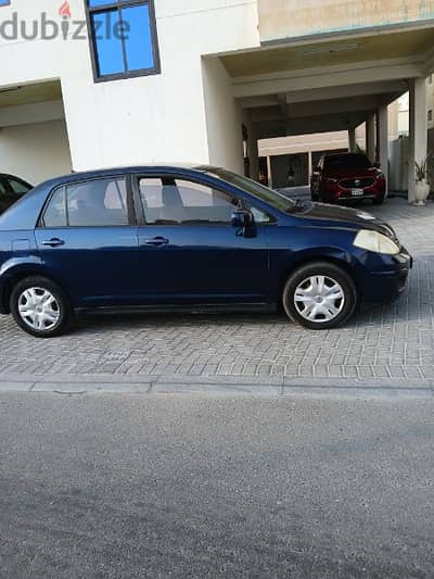 Nissan Tiida 2011